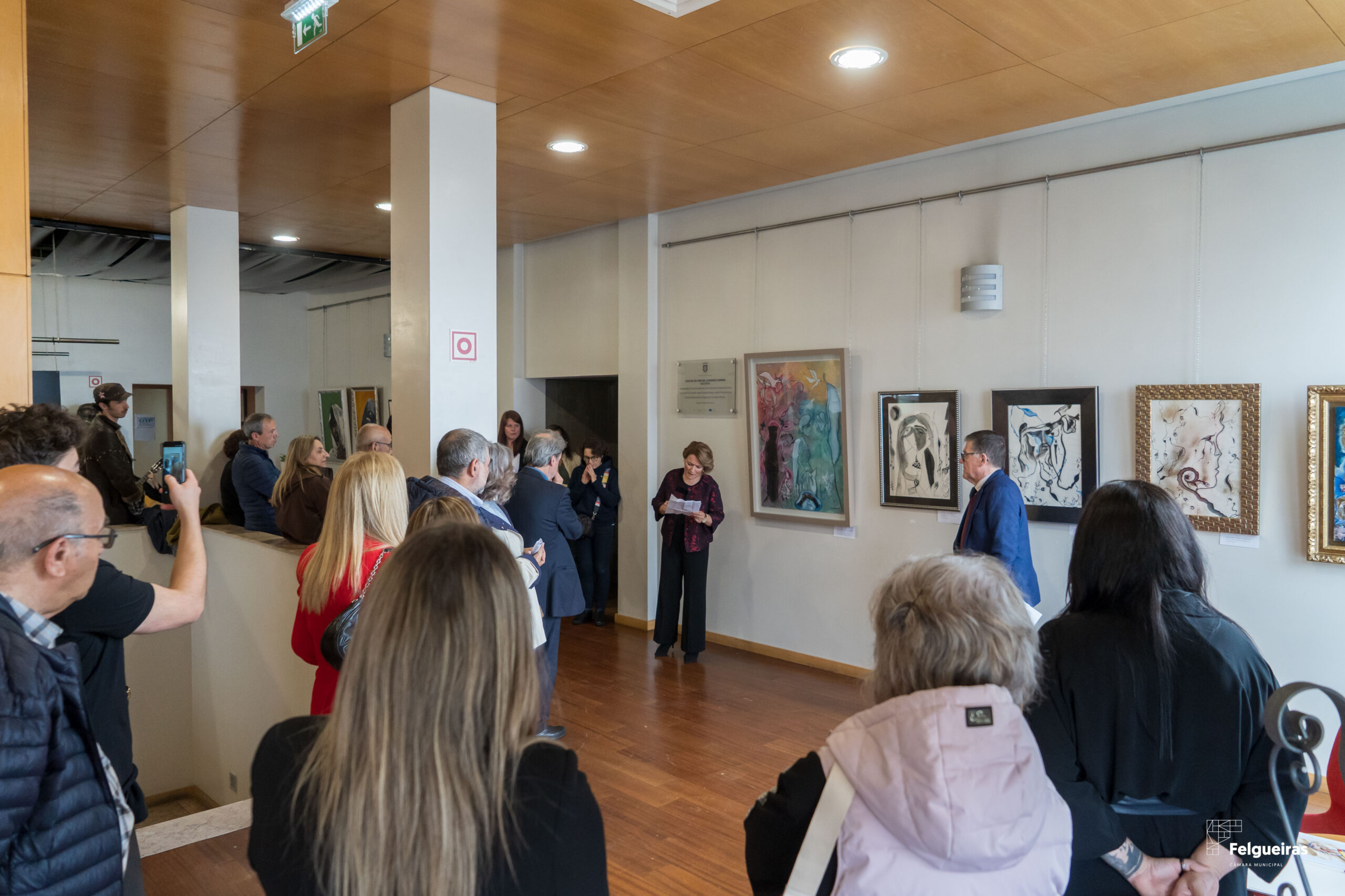Coletiva de artes plásticas no feminino apresentada na Casa da Cultura da Lixa