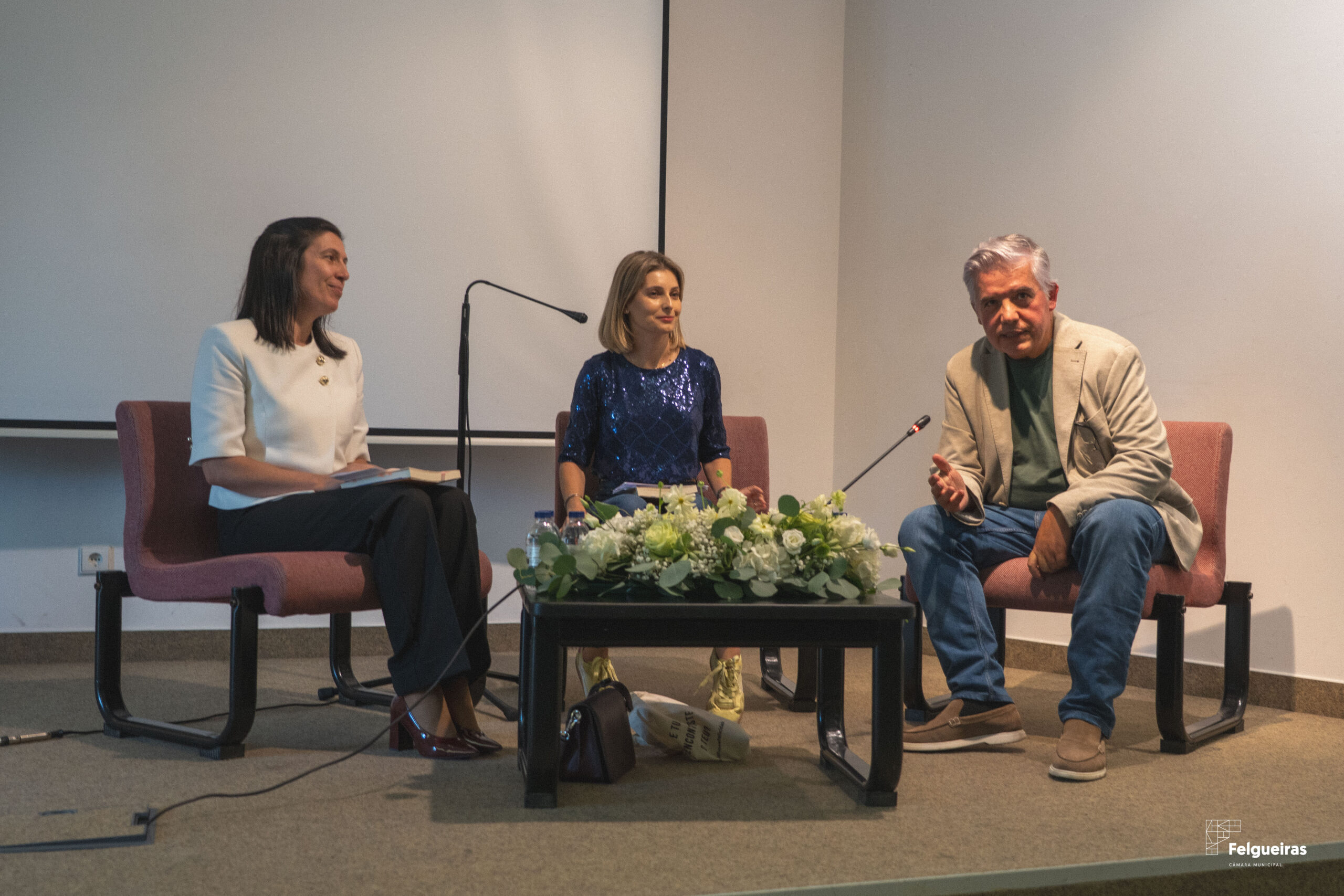 Biblioteca e Arquivo Municipal de Felgueiras acolheu apresentação do livro “O Caminho da Felicidade”