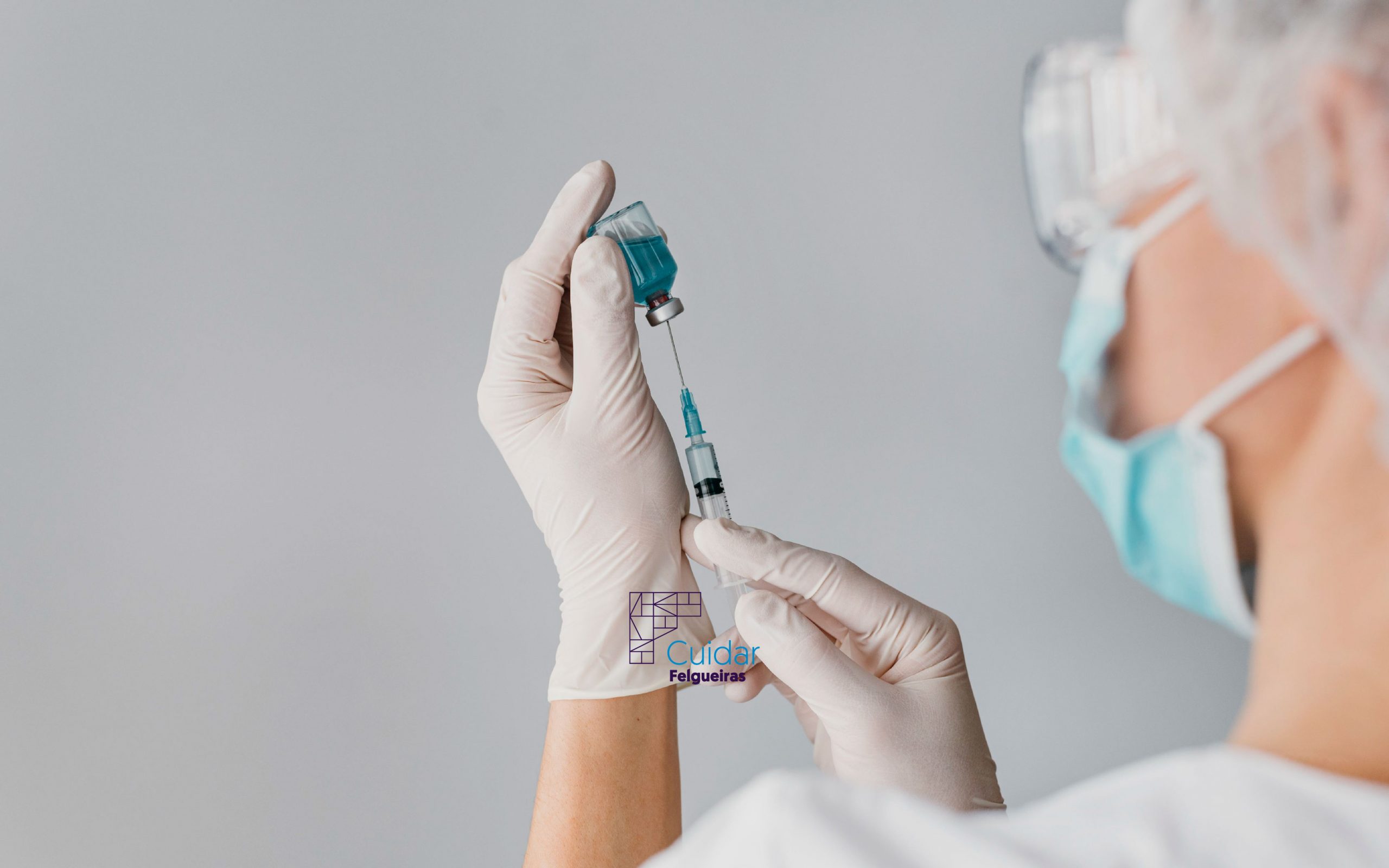 Vacinação de reforço para profissionais das Instituições de Resposta Social