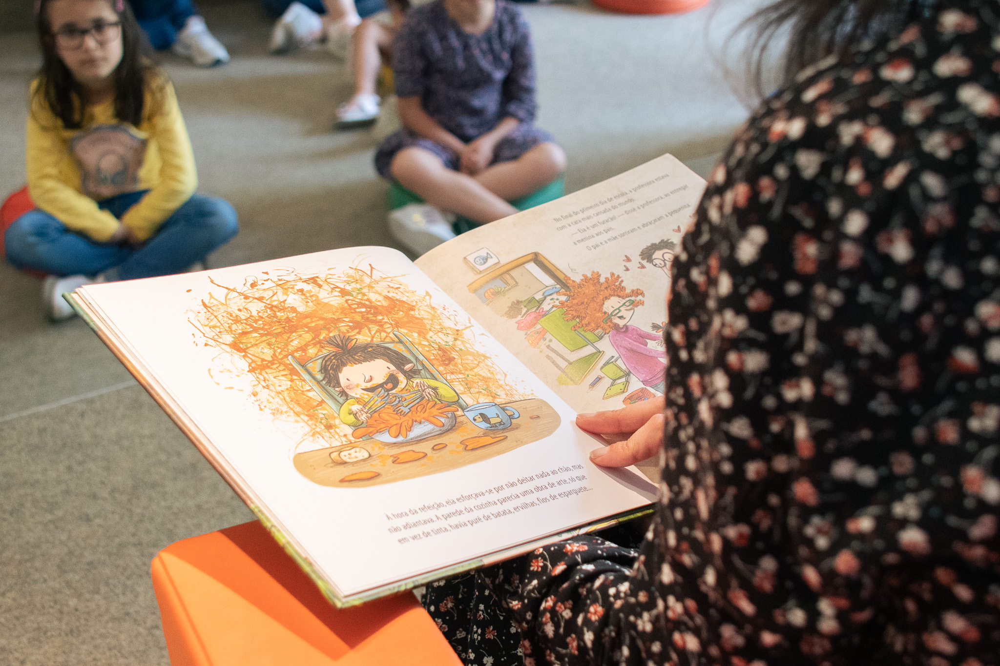 A menina furacão e o menino esponja