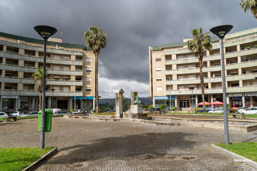 Requalificação da Praça das Comunidades Lusíadas