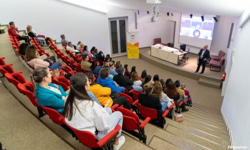 Impacto da tecnologia nos mais novos debatido na 4ª Tertúlia