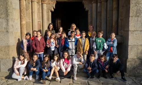 Rota do Românico - vereadora e alunos