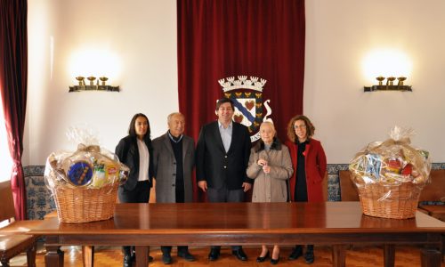 cm-felgueiras-município-de-Felgueiras-e-Eurest-doam-cabaz-a-Instituicoes-do-Concelho