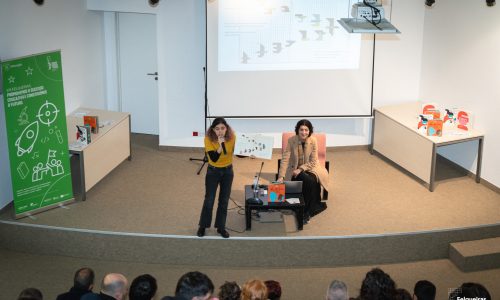 Sessão da atividade “Vem Ouvir pra Contar – Especial Autores”, na Biblioteca e Arquivo Municipal de Felgueiras para assinalar o Dia do Pai